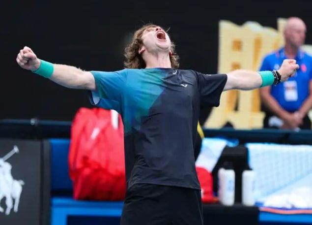 多场比赛拿 多场比赛拿