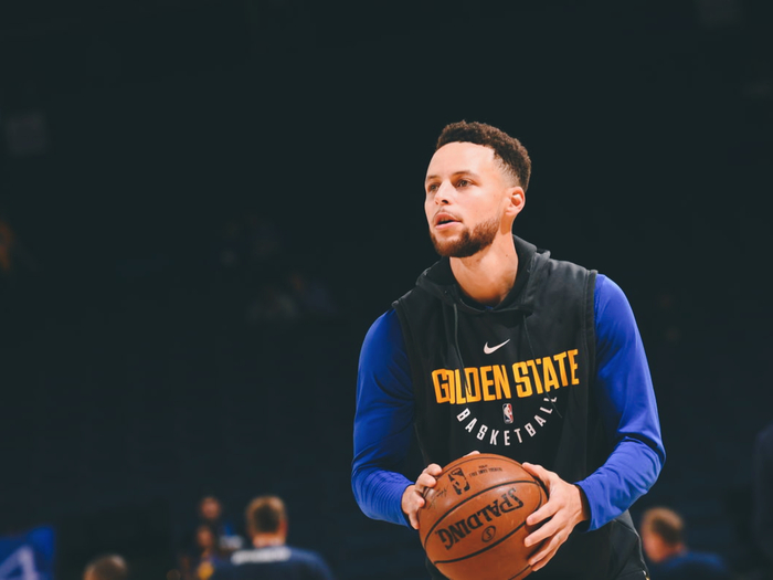 有的人扮演 有的人扮演